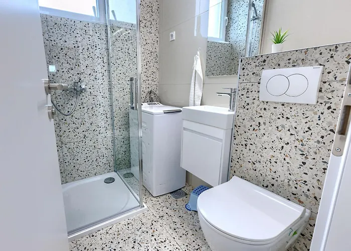 Nikola By Interhome 아파트 포레치