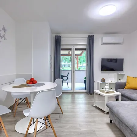 公寓 Nikola By Interhome