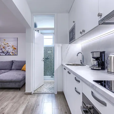 Apartment Nikola By Interhome Porec