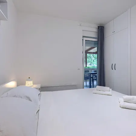 Nikola By Interhome * Porec